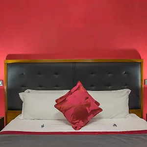 *** Hotel Navona Colors Italy